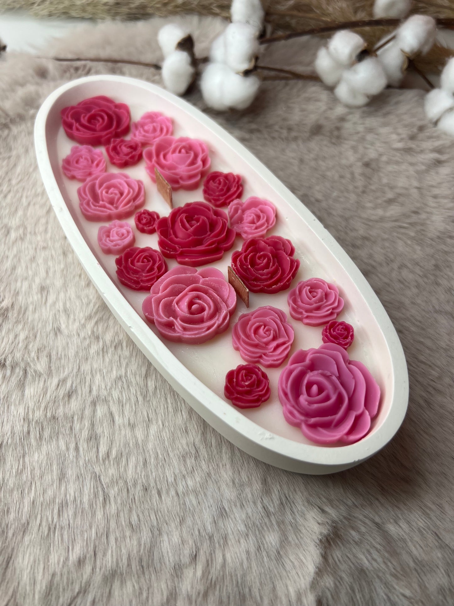 Petit pot ovale roses